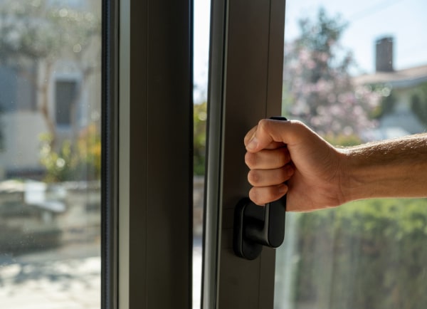 En Perfilvent instalamos ventanas oscilo batientes de aluminio en Gipuzkoa