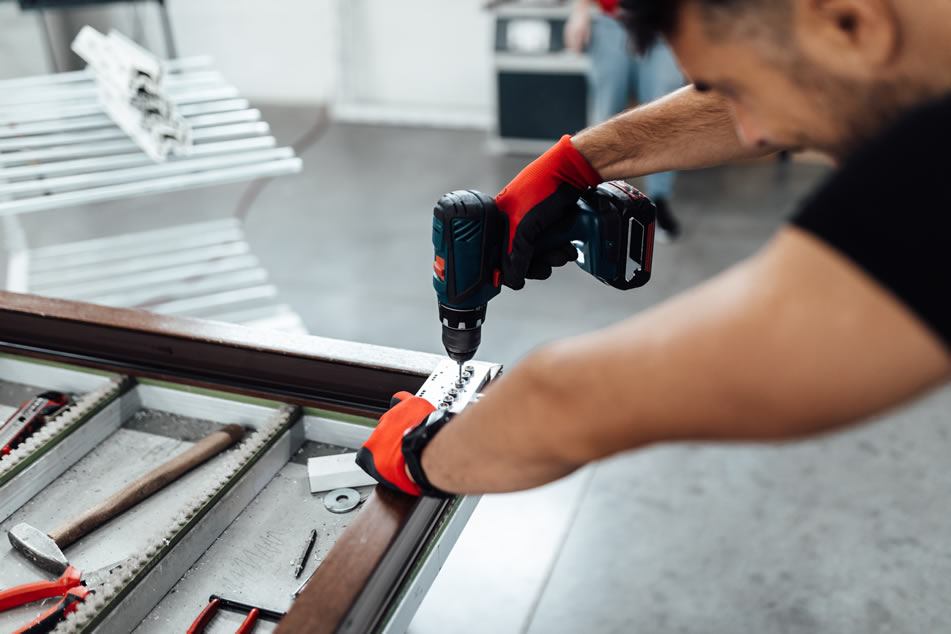 En Perfilvent somos especialistas en carpintería en PVC y somos montadores de ventanas Veka